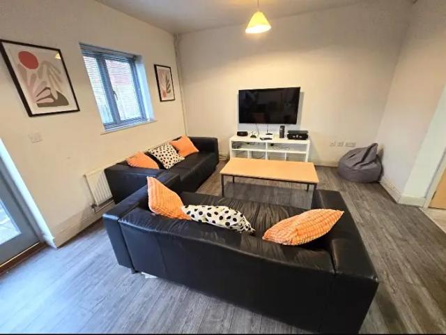 Apartment for rent in The Park, City of Nottingham