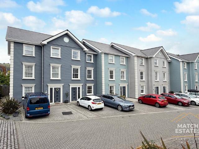 House for sale in Folkestone