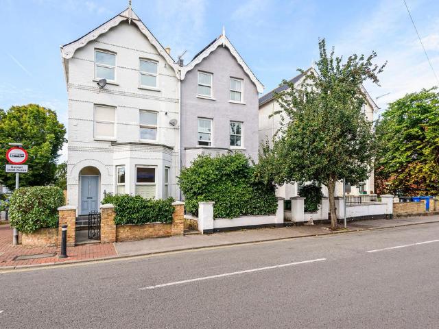 House for sale in Clewer Village, Windsor