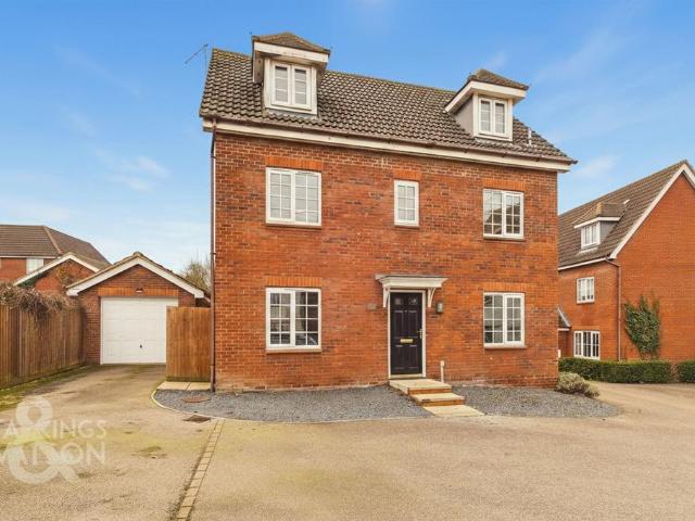 House for sale in Crostwick, Norfolk