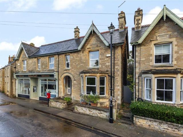House for sale in Oundle
