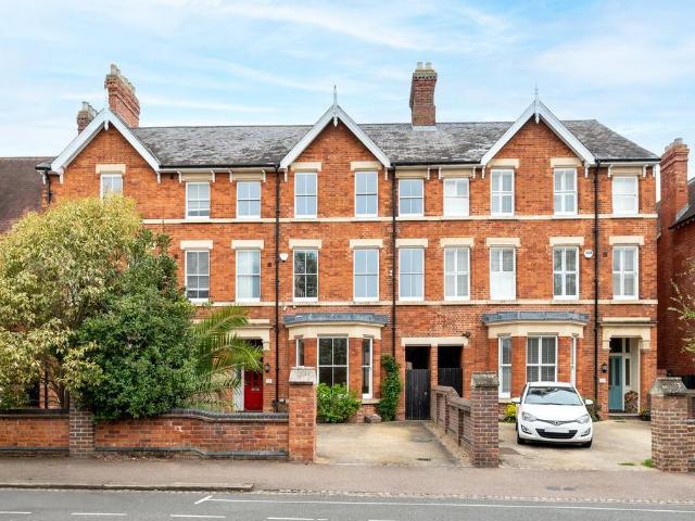 House for sale in Harpur, Bedford