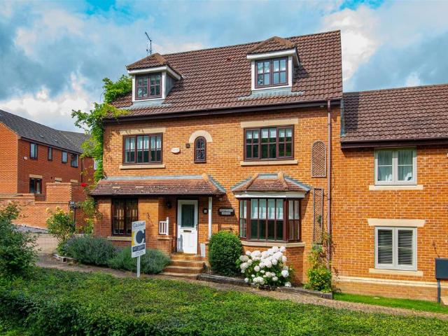 House for sale in Shenley Church End, Isle Of Man