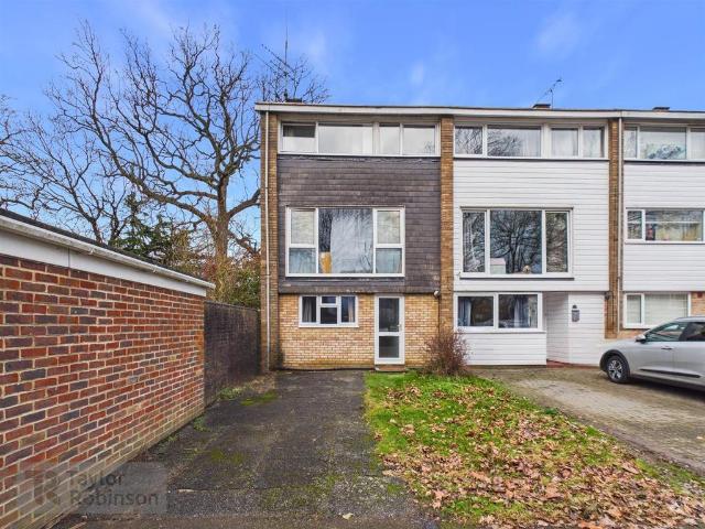 House for sale in Glynde, West Sussex