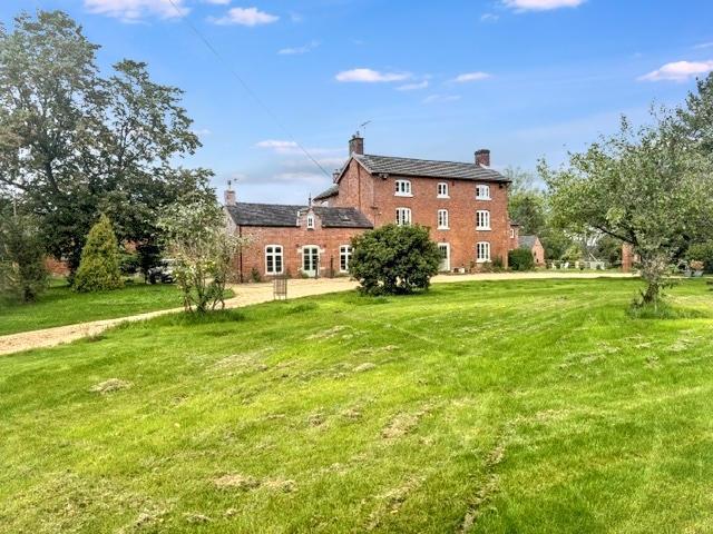 House for sale in Baswich, Staffordshire