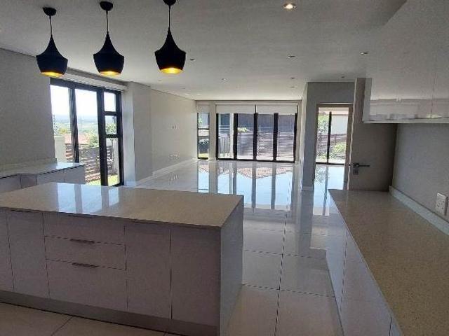 Townhouse for sale in Seaview, Kwazulu-natal