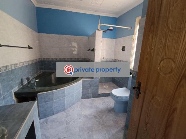 Townhouse for rent in Roysambu