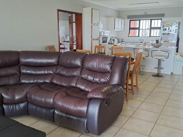 Townhouse for sale in Ugu District Municipality, Kwazulu-natal
