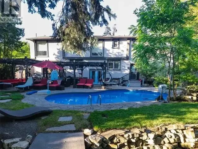 Townhouse for rent in Oakville