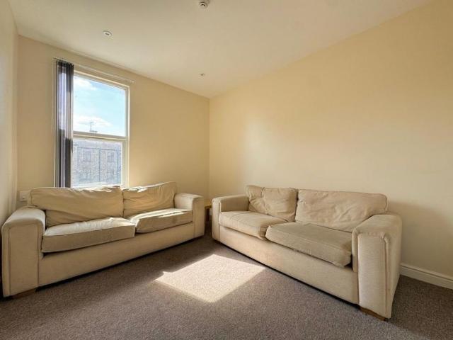 Townhouse for rent in East Oxford, Oxford