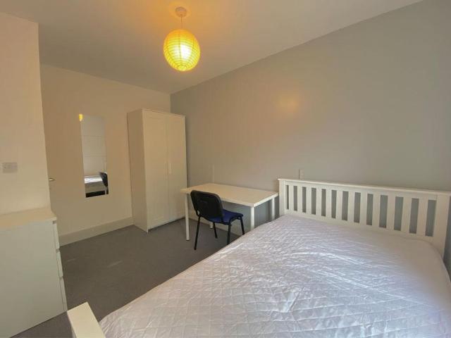 Townhouse for rent in Haddon, East Midlands