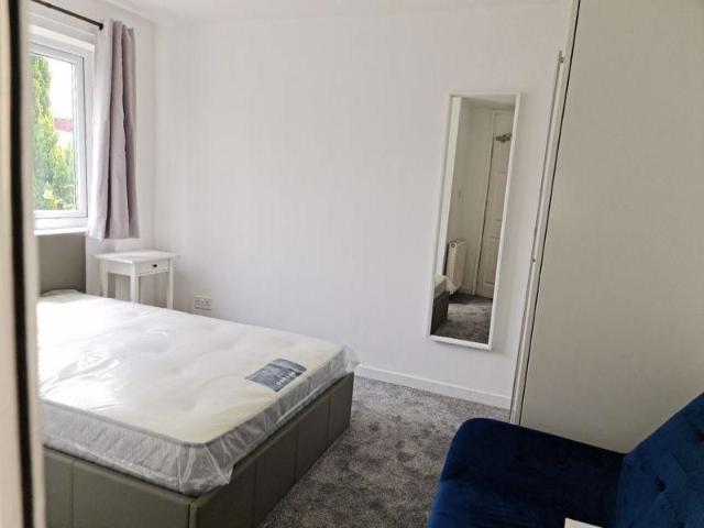 Townhouse for rent in Selly Oak, Isle Of Man