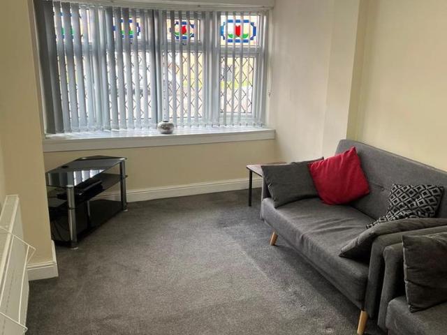 Townhouse for rent in Saltley, West Midlands