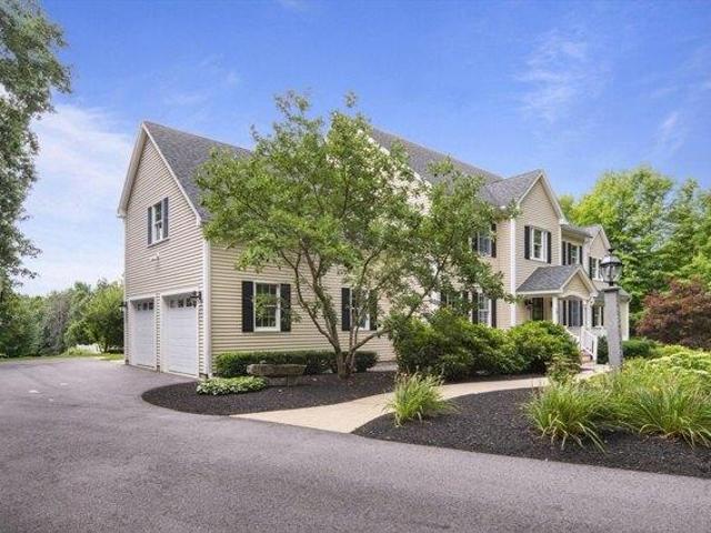 House for sale in Townsend, Massachusetts
