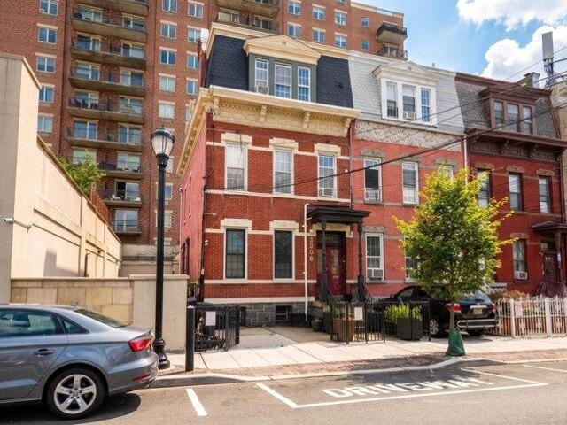 House for sale in Union City, Hudson County