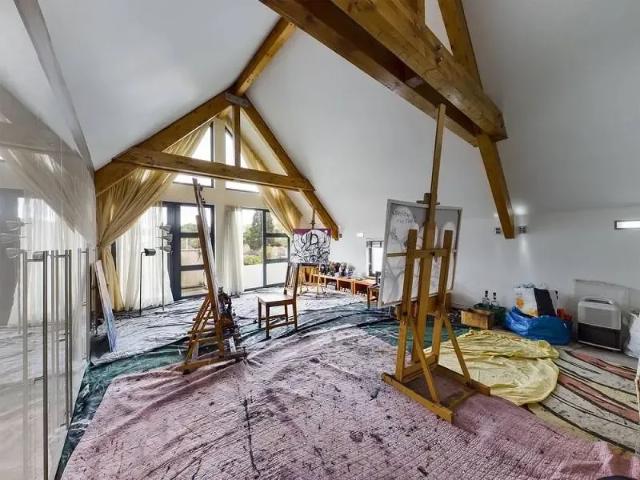 Farm for sale in Falcon Lodge, Wales