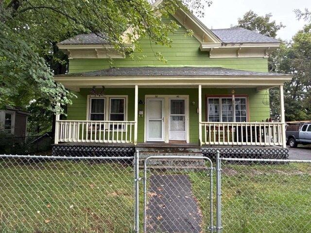 House for sale in Ware, Hampshire County