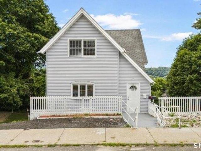 House for sale in Waterbury, Connecticut