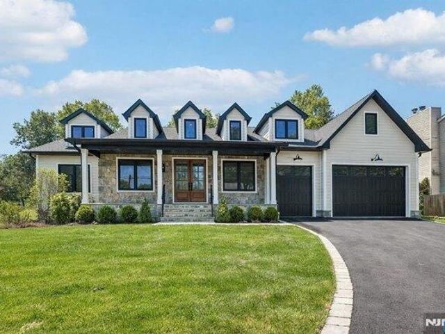 House for sale in Passaic, New Jersey