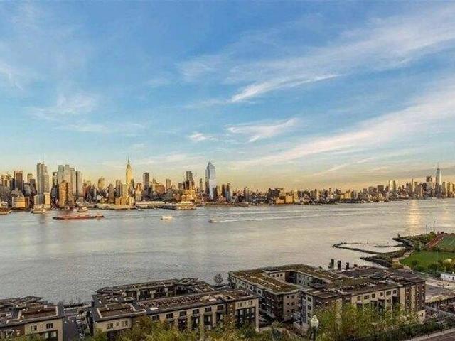 House for sale in Hudson, New Jersey
