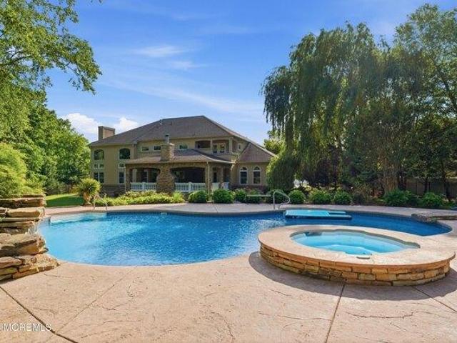 House for sale in Manahawkin, New Jersey