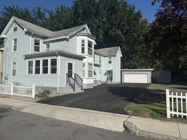 House for sale in Westfield Center, Westfield