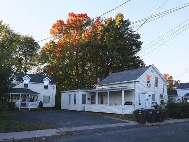 House for sale in Westfield Center, Westfield