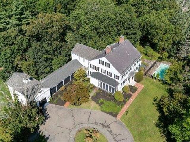 House for sale in Weston, Middlesex County