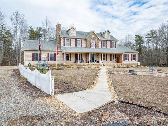 House for sale in Woodford
