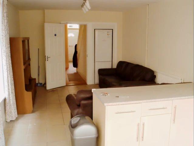 Room for rent in Nangreaves, Wales