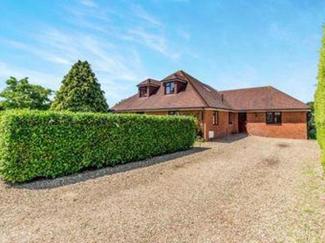 House for sale in Oad Street, Kent
