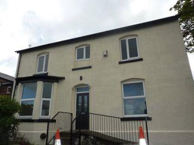 House for rent in Roby Mill, Lancashire