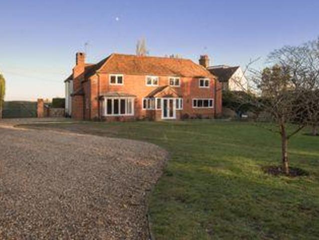 House for rent in Pouchen End, Hertfordshire