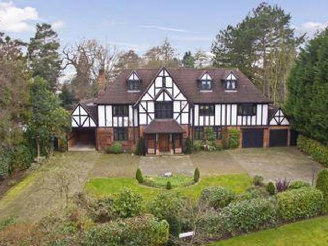 House for rent in Ashley Park, Surrey