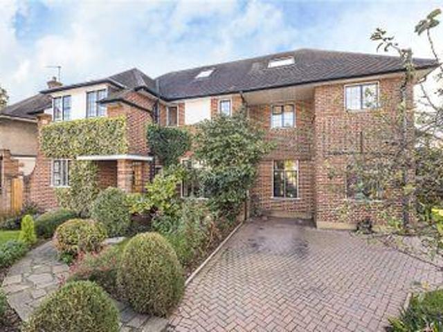 House for sale in Twickenham, Greater London