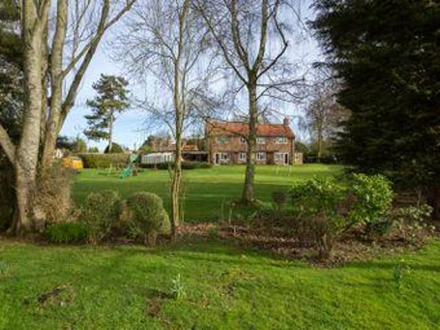 House for sale in High Field, York