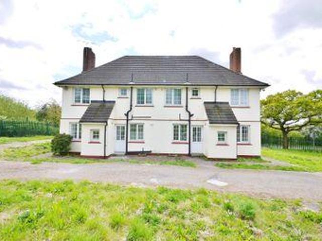 House for sale in Navestock Side
