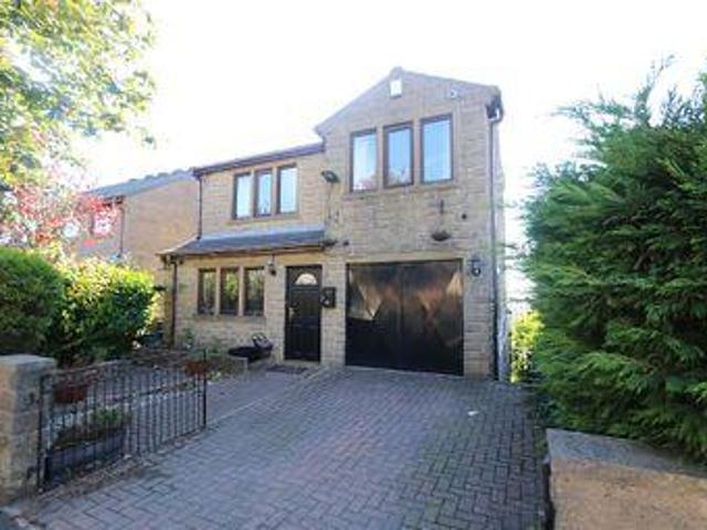 House for sale in Halifax, West Yorkshire