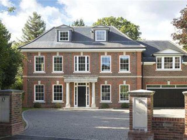 House for sale in Kingston Upon Thames, Greater London
