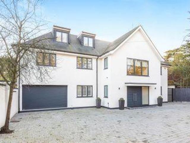 House for sale in Kingston Upon Thames, Greater London