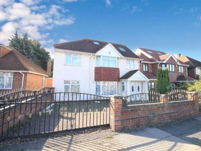 House for sale in Greater London