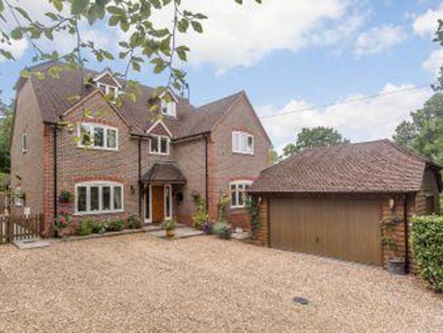 House for sale in Thatcham, West Berkshire