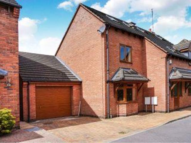 House for sale in Camp Hill, Warwickshire