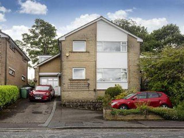 House for sale in Huddersfield, West Yorkshire