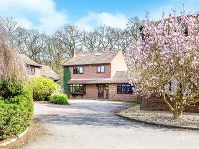 House for sale in Hertford, Colliers End
