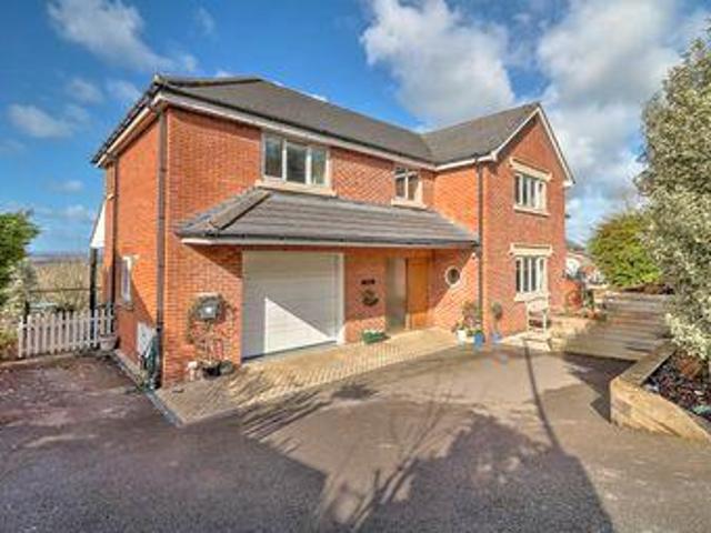 House for sale in Glastonbury, Somerset