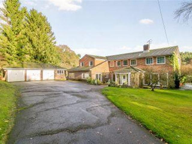 House for sale in Midhurst, Chichester