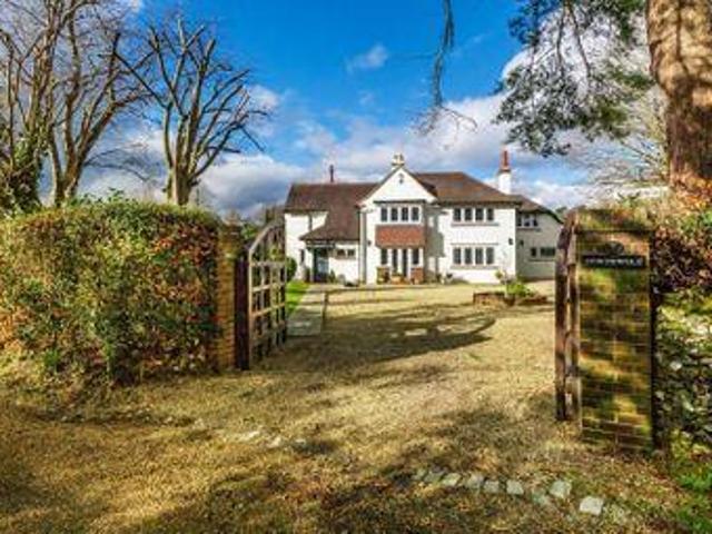 House for sale in Hillview, Surrey