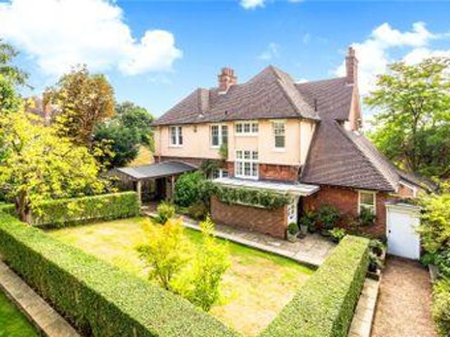 House for sale in Hillview, Surrey