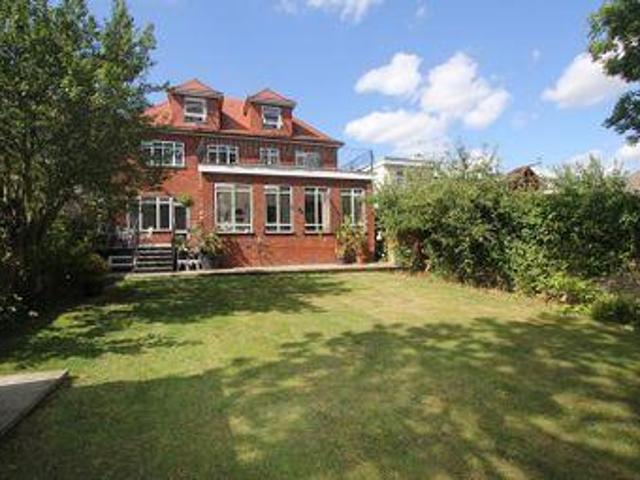 House for sale in Edgware, Greater London